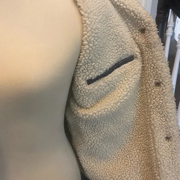 Levi's Lightweight Blue and White  Jacket - Picture 3 of 8